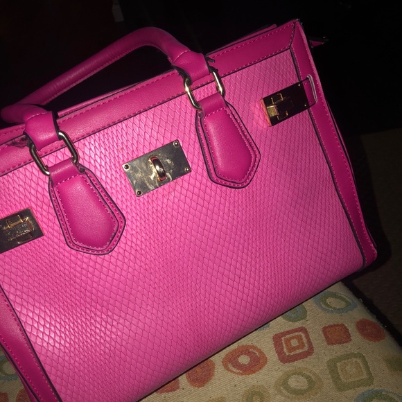 Pink Purse - Picture 2 of 4